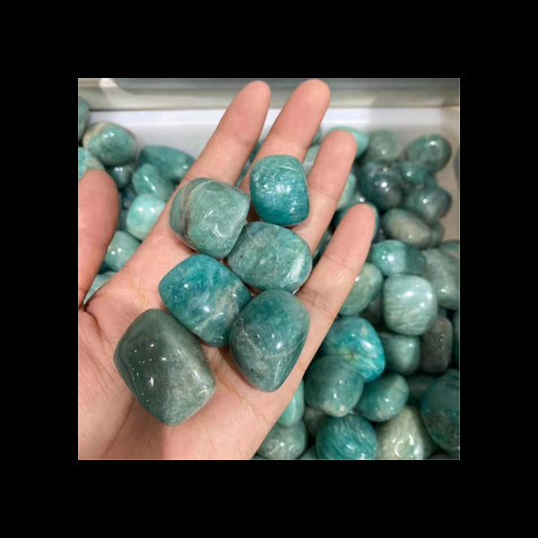 Natural Polished Geometric Stone – Decorative Ornament